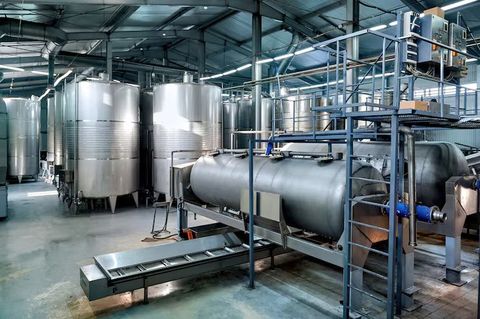 Milk Cooling Tanks Explained: Benefits, Types, Insights