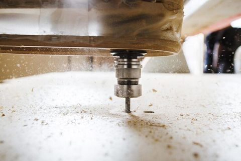 CNC Milling Machines Guide: Process, Tools, and Industrial Uses