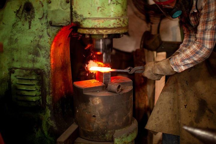 Industrial Forging Machines Guide: Equipment, Processes, and Industry Uses