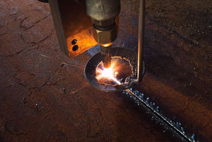 Plasma Cutting Machines: Complete Guide to Types and Working