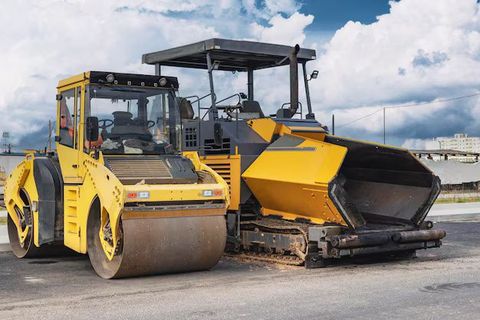 Asphalt Paving Machines: Guide to Road Construction Equipment and Paving Technology